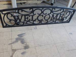 lot 14 image: Metal Welcome Wall Dcor Indoor or...