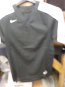 lot 229 image: 5 Nike Dri Fit Tops size Mens S...