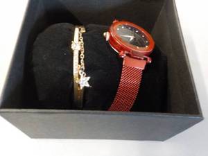 lot 251 image: Bracelet and Watch Gift Set...