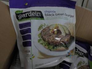lot 279 image: Case of Gardein Chipotle Black Bean...