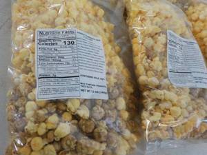 lot 319 image: 6 - 12 oz Bags Cheesy Caramel Mix P...