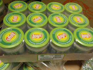 lot 376 image: 12 pack Lays Creamy Jalapeno Dip...