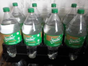 lot 418 image: 8 - 2 Liter Bottles Sprite Ginger R...