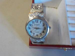 lot 25 image: WINCCI Bracelet Watch made in Japa...