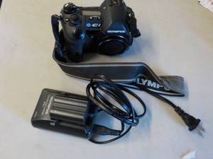 lot 44 image: Olympus Camera and Charger unteste...