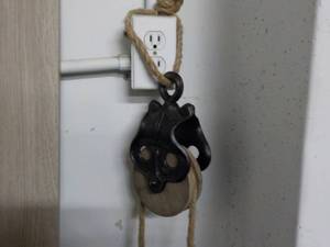 lot 78 image: Pulley and 2 Hanging Artificial Plan...