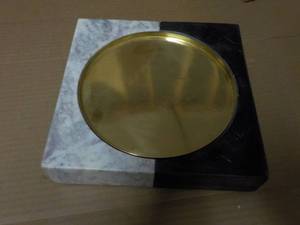 lot 82 image: Marble Square Display Piece - origi...