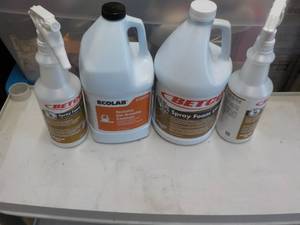 lot 123 image: 1 Gallon Betco Spray Foam Ultra Deg...