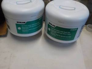 lot 139 image: 2 - 6 lb. Jugs Ecolab Low Temp Laun...