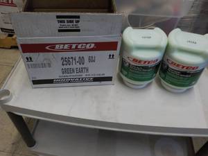 lot 142 image: 2 - 4 lb. Jugs Betco Pot and Pan De...