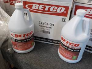 lot 154 image: 2 Gallons BETCO Green Earth Floor F...