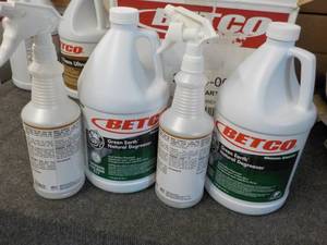 lot 157 image: 2 Gallons BETCO Green Earth Natural...