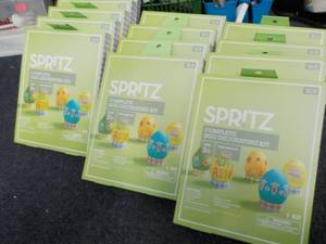 lot 173 image: 13 Spritz Complete Egg Decorating K...