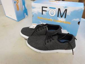 lot 192 image: FOM Rebound Shoes size 9 12M...
