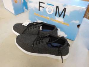 lot 193 image: FOM Rebound Shoes size 9 12M...