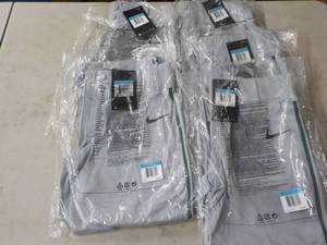 lot 209 image: 5 Pair Boys size M Baseball Pants G...