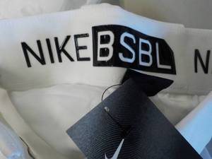lot 223 image: 7 Nike White Baseball Pants size M...