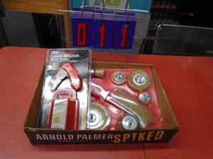 Flat of brass wire brushes & utility knife. As shown.