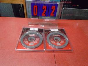 Qty of 2 Lincoln 6 Bench grinder wheels. 80 grit. As shown.