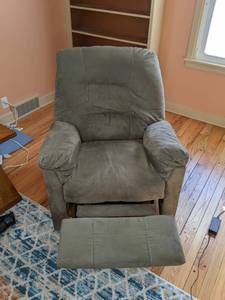 lot 24 image: Recliner Chair with Padded seat in Grey