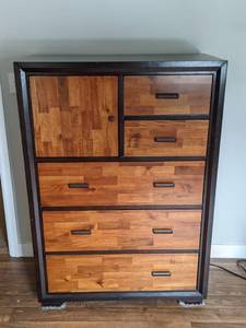 lot 8 image: Beautiful Modern Tall Dresser Cabinet