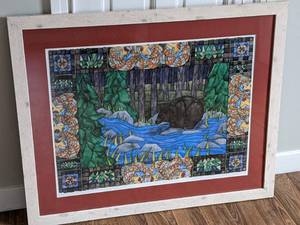 lot 23 image: Constard 48500 Bear Quilt Painted Stained Glass Artwork