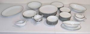 lot 76 image: Vintage Noritake Silverdale China #5594