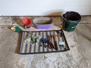 lot 111 image: Gardening Tools & Supplies and Small Hand Tools