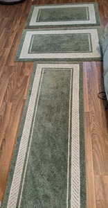 lot 140 image: Set of 2 Matching GreenBeige Floor Mats and Runner