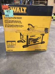 15 Amp Corded 8-14 in. Compact Portable Jobsite Tablesaw (Stand Not Included) by DEWALT Customer Returns See Pictures