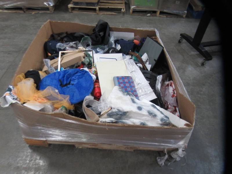 lot 314 image: Large Wholesale Bin Of Misc. $1.00 - $10.00 Items