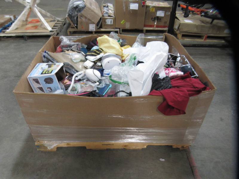 lot 312 image: Large Wholesale Bin Of Misc. $1.00 - $10.00 Items