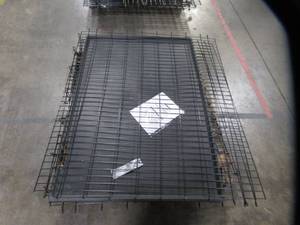 lot 352 image: Giant Dog CRATE Model SL54DD