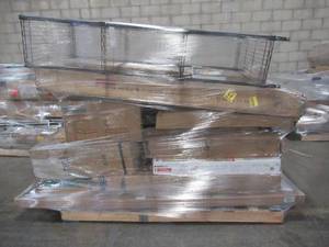 lot 410 image: MIXED PALLET (17 Pieces) OF FURNITURE AND MORE