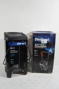 lot 7 image: Die Hard Gold 6V12V 250 Amp Wheeled Battery Charger