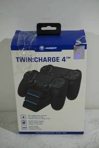 lot 94 image: Snakebyte Twin Charge 4 PS4 Charge Station