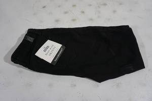 lot 132 image: NEW Royalty For Me Mid-Rise Skinny Shorts - Size 10