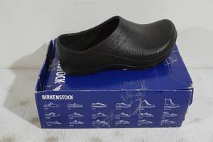 lot 215 image: NEW Birkenstock Profi-Birki Black Shoes - Size 40
