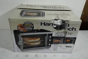 lot 205 image: Hamilton Beach Countertop Oven - Unused, but Damaged