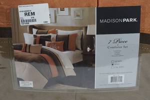 lot 177 image: NEW Madison Park 7 Piece Comforter Set - King