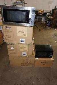 lot 206 image: BROKEN Microwaves - Repairable