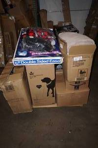 lot 223 image: Pallet of Repairables - Small Appliances, Heated Blankets, Clothing