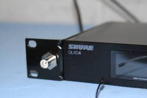 lot 85 image: Shure Wireless Microphone System with Lapel Mic Receiver Antenna Power Supply & Rack Mount