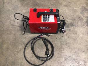 125 Amp Weld-Pak 125 HD Flux-Cored Welder with Magnum 100L Gun, Flux-Cored Wire, 115V by Lincoln Electric Customer Returns See Pictures