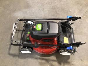 Recycler 21 in. SmartStow 60-Volt Lithium-Ion Brushless Cordless Battery Walk Behind Mower RWD 6.0 Ah w Battery&Charger by Toro Customer Returns See Pictures