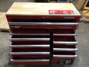 42 in. W x 18.1 in. D 10-Drawer Standard Duty Mobile Workbench Tool Chest with Solid Wood Top in Gloss Red by Husky Customer Returns See Pictures
