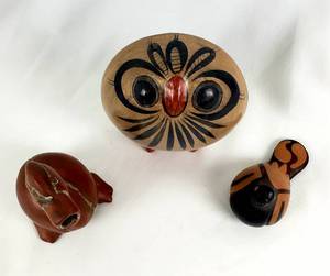 lot 166 image: Mexican Hand Painted Birds Lot