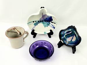 lot 282 image: Colorful Collection of Pottery