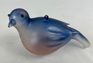 lot 236 image: Put a Bird On It Collection of Glass and Metal Decorative Birds