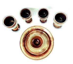 lot 285 image: Ceramic Stoneware Chip n Dip Platter and Goblets
